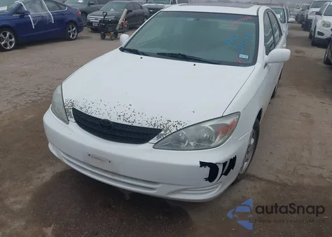 2003 Toyota Camry Le z USA, uszkodzony, nr VIN 4T1BE32K13U254254